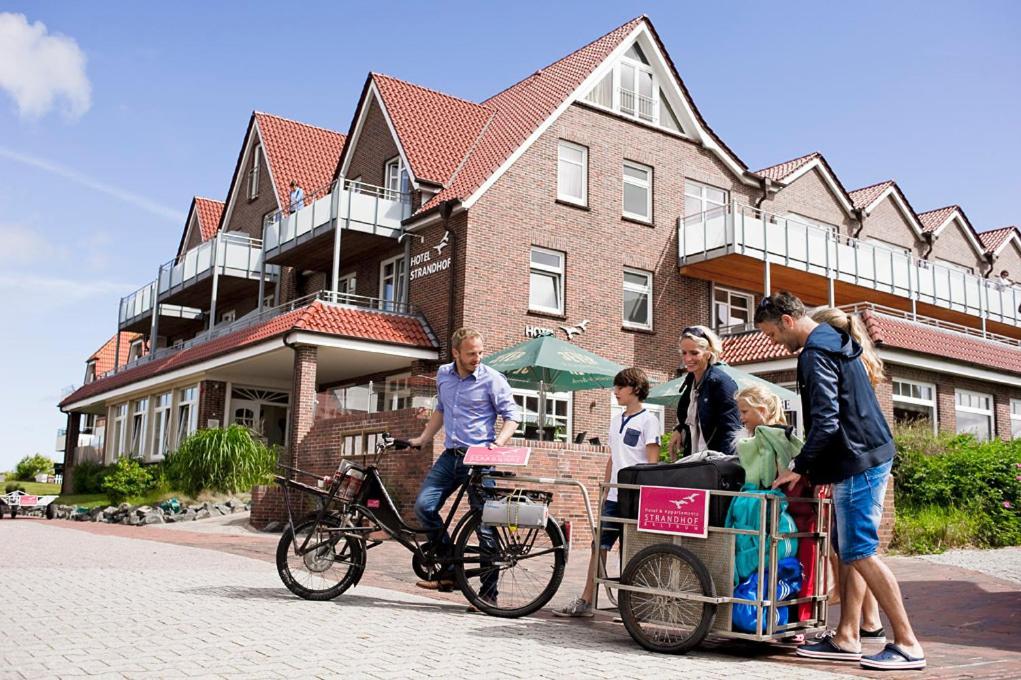 Hotel Strandhof 3*